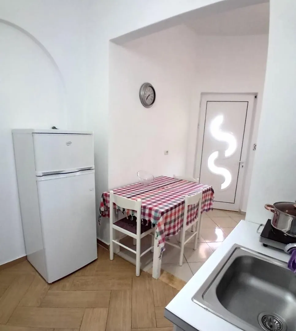 Apartment Villa Sarti Ksamil